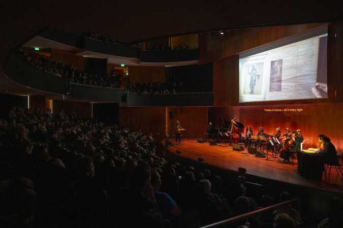  Nancy Mounir’s Nozhet El Nofous at TivoliVredenburg by Tim van Veen